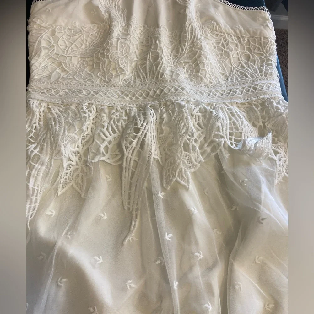 Bloomingdale’s Aqua- Midi lace halter dress - Picture 2 of 5